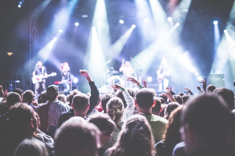 Konsert med stor publik